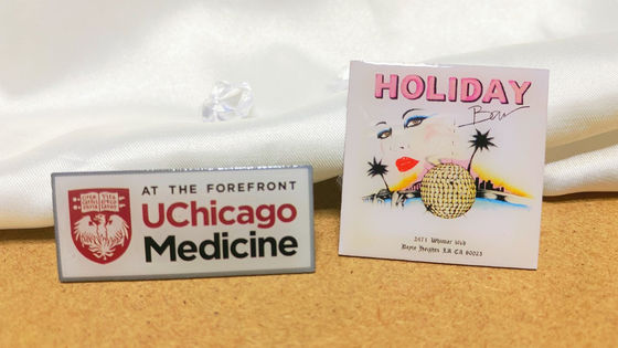 Custom Lapel Pin and Metal Badge with 2D/3D Design Epoxy Coating and Zinc Alloy Material