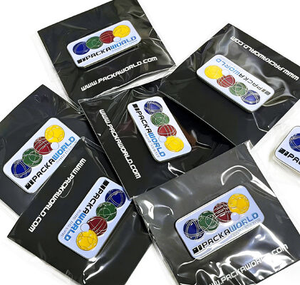 良い価格 柔らかか硬い仕上げ UVプリント 素敵な漫画デザインで 自分なりに 輝くエナメルピンを作ってください オンライン