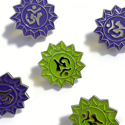 良い価格 Custom 2D/3D lapel pins feature customer specified sizes and custom color options for you. オンライン