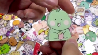 バッグ、パーカー、帽子用のかわいいアクリルブローチピン - 女の子へのかわいいギフト